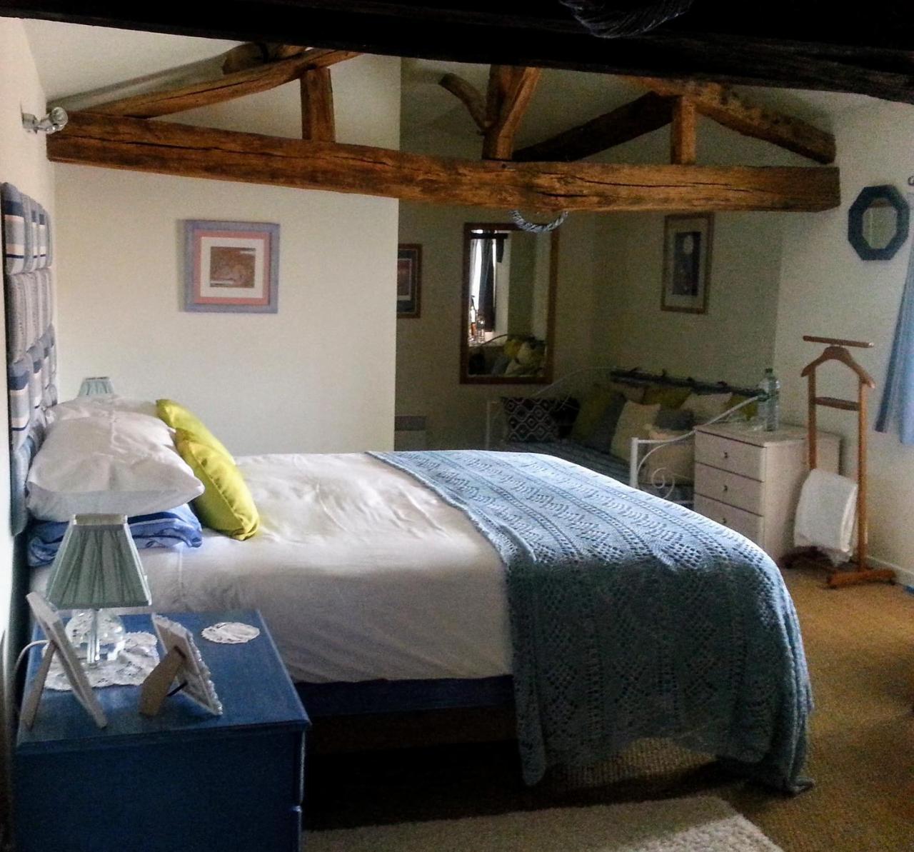Chambre D'Hotes Oiron, Deux Sevres - Not Near Taize, Burgundy Bed & Breakfast Exterior foto